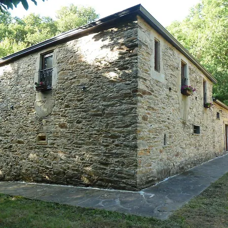別荘 Os Novos ビジャルバ
